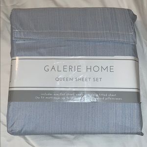 Queen sheet set!